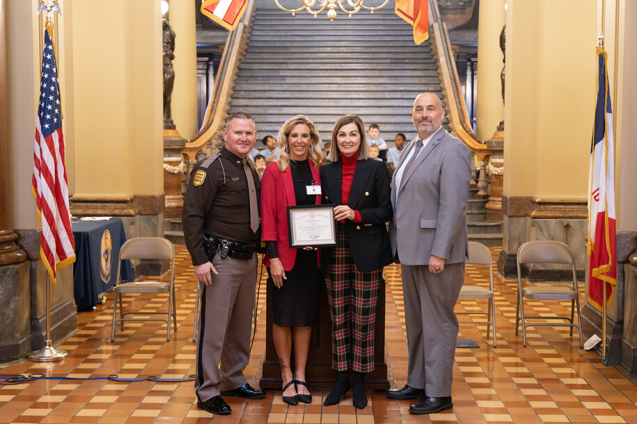 Meagan Murray receiving Lifesaving Award